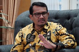 Pelaku usaha rokok di Garut dianjurkan agar melegalkan produknya