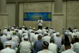 Pemkab HST gelar Shlat Hajat peringati Harjad ke-64