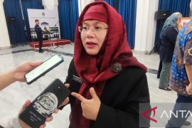 Dinas Kesehatan Jabar minta Nakes vaksinasi antisipasi peningkatan COVID-19