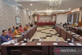 DPRP Papua Barat tetapkan lima calon anggota Komisi Informasi