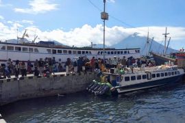 KSOP Ternate imbau warga pakai masker saat perjalanan libur akhir tahun