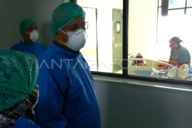 Empat warga Kalimantan Barat positif COVID-19