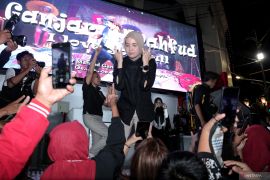 Safari politik Siti Atiqoh di Surabaya