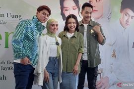 Lesti Kejora dan Mom Uung rilis lagu "Menyerah" bertema perjuangan ibu menyusui