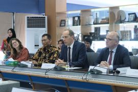 Unhas dan Dubes Prancis bahas penguatan kerja sama bilateral bidang