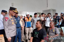 Nataru 2024 - Forkompimda Babel tinjau pospam arus mudik Natal