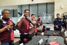 Bareskrim Polri limpahkan tersangka Dito Mahendra ke Kejaksaan