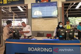 PT KAI Daop 3 Cirebon siapkan gerbong tambahan selama libur Natal