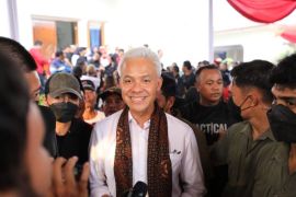 Ganjar Pranowo tak permasalahkan ada podium di debat capres-cawapres