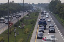 Arus mudik Natal di Tol Cipali