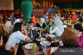 Restoran masakan Padang Pagi Sore buka cabang di Puncak Kabupaten Bogor