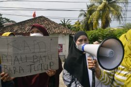 Warga Bandarlampung gelar demonstrasi keluhkan aktivitas stockpile