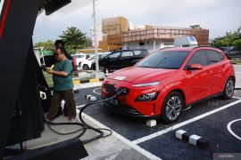 Kementerian ESDM bahas teknologi fast charging untuk motor listrik