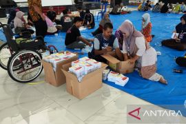 KPU  Kudus temukan surat suara rusak saat sortir