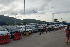 Pagi ini, arus mudik Natal melalui Pelabuhan Merak-Bakauheni lancar