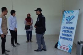 Kasus pekerja imigran HSS sedikit, Disnaker Koperasi UKMP tetap tangani serius