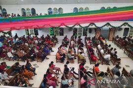 Ibadah Malam Kudus Natal di Timika berlangsung khikmat