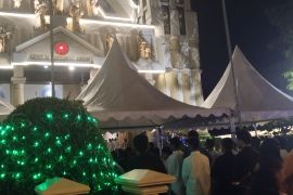 Seribuan umat katolik ikuti misa malam Natal di gereja  katedral Ambon