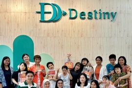 Whitelab dan Gout gandeng Destiny gelar Beauty Class Ibu-Anak Berkebutuhan Khusus