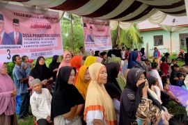 Squad Ganjar gelar pasar murah dan jaran kepang di Labuhanbatu