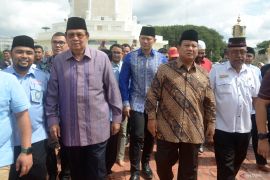 Relawan Prabowo-Gibran ditembak di Sampang, Prabowo: Kita lihat nanti hasil penyelidikannya