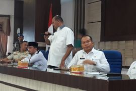 Plt Bupati Langkat terima aksi damai guru PPPK