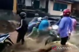 BPBD Cianjur berikan peringatan waspada cuaca ekstrem pada hari mendatang