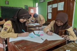 Brainwriting asah keterampilan menulis siswa