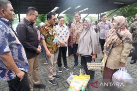 PalmCo Regional 3 dukung program pengendalian inflasi pemerintah melalui pasar murah