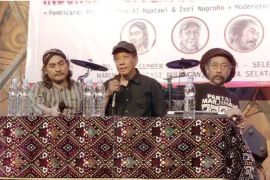 Saat ini berbagai sektor kehidupan di Indonesia terkesan karut-marut.