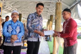 Bupati Saidi dorong penyuluh pertanian kuasai teknologi