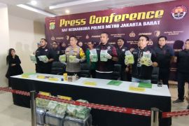 Polisi tangkap pengedar 30 kg sabu jaringan Malaysia di Aceh
