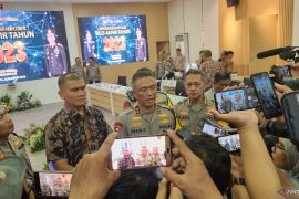 Polisi periksa 13 saksi kasus penembakan di Sampang