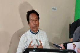 Dispar Kulon Progo gelar pesta kembang api di Pantai Trisik