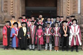 Rektor Universitas Ngurah Rai Bali dikukuhkan sebagai Guru Besar Ilmu Kebijakan Publik