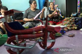 Perajin Terompet Banjir Pesanan Jelang Pergantian Tahun