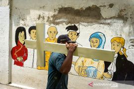 Demokrasi, tak berlakunya label minoritas di partai politik lokal negeri syariat