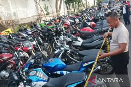 Polrestabes Surabaya sekat 12 lokasi perbatasan saat malam tahun baru