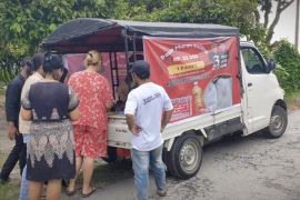 Relawan Dongan Ganjar Siantar gelar pasar murah keliling di Siantar