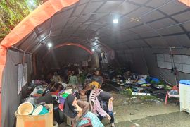 Pemkab Labuhanbatu Selatan salurkan 2000 paket bantuan bencana banjir