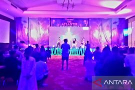 Ratusan pengunjung meriahkan malam pergantian tahun di Swiss-Belhotel Pangkalpinang