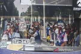 Keliling Ibu Kota gratis dengan bus tingkat pariwisata