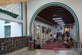 Muhaimin ziarah ke makam Habib Husein