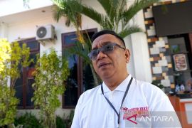 Bawaslu awasi sortir dan lipat suara di KPU Kota Gorontalo