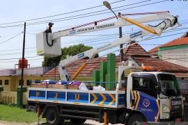 4.154 unit PJU program Tangerang Benderang terpasang