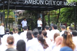 Tunjangan ASN Pemkot Ambon nongkrong saat jam kerja akan dipotong