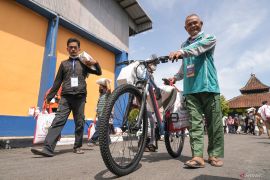 Kata Moeldoko, pemerintah tetap lanjutkan program bansos