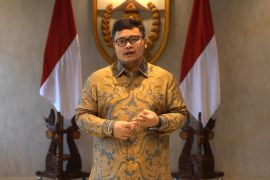 Bupati Hanindhito terbuka aduan soal pengisian perangkat