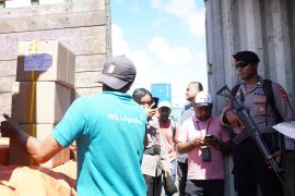 Polda Maluku kawal pergeseran surat suara DPD  ke Seram Bagian Timur