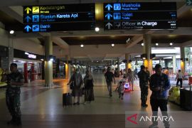 Bandara Internasional Minangkabau ditutup imbas erupsi Gunung Marapi